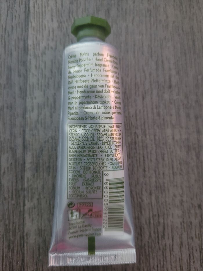 Créme pour les mains Framboise/Menthe poivrée Yves Rocher💕 - photo numéro 2