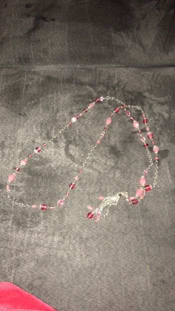 Collier long rose NEUF