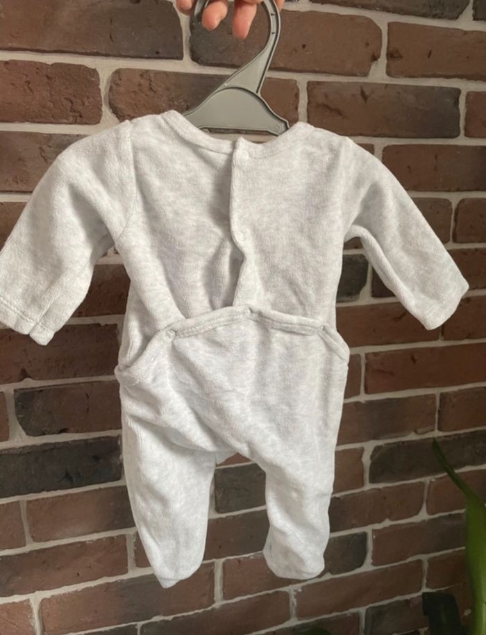 Pyjama 1 mois - photo numéro 3