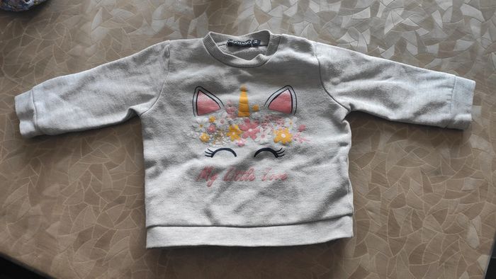 Pull licorne 🦄 bébé fille 9 mois