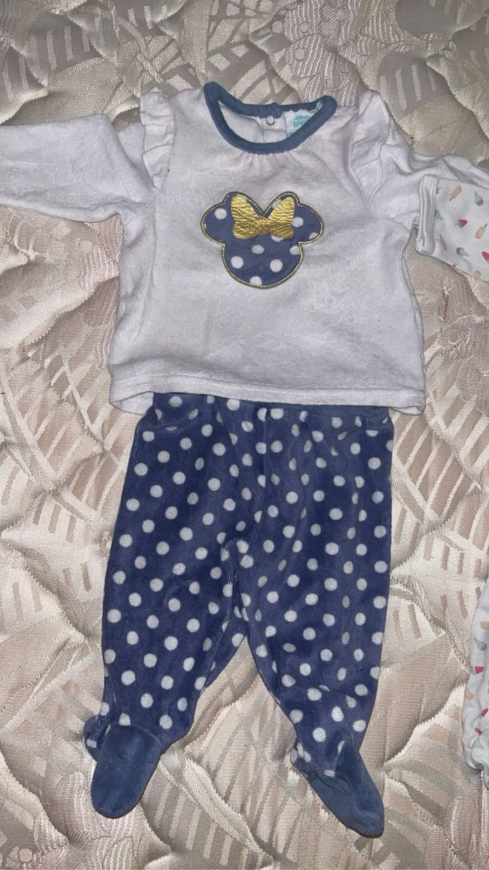 Lot pyjama 3 mois - photo numéro 9