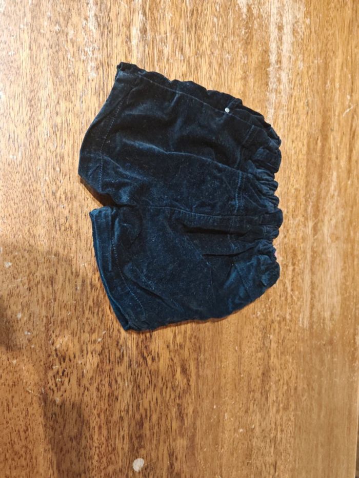 Short noir en velours fille taille 23 mois - photo numéro 3