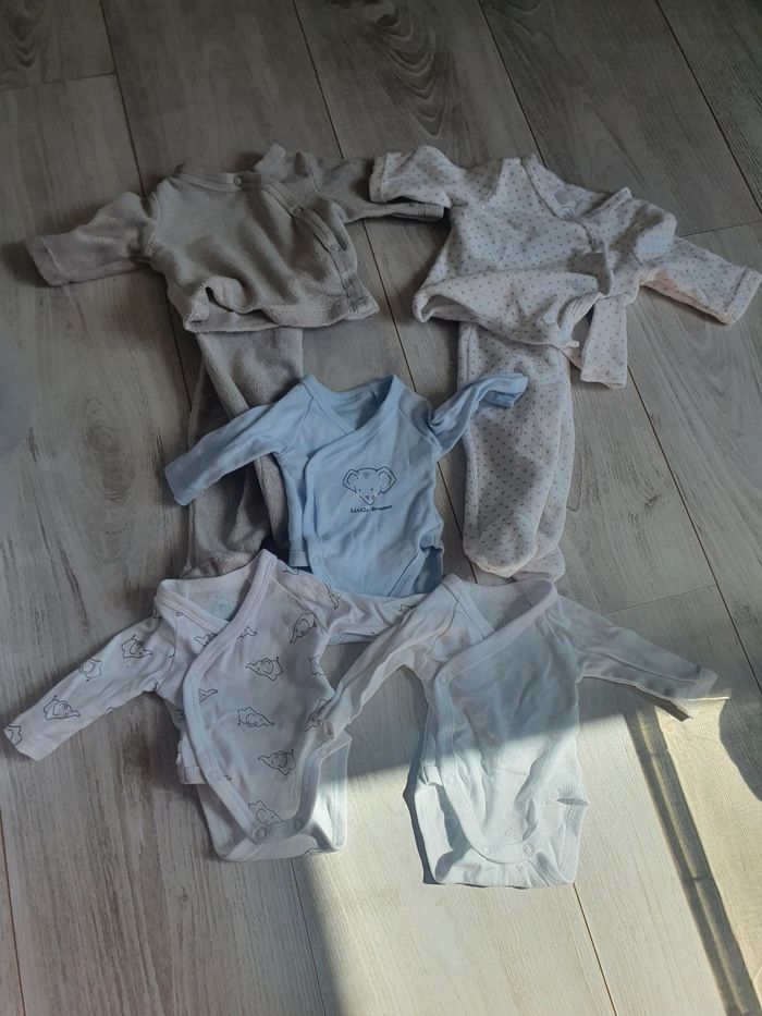 Vêtements prématuré