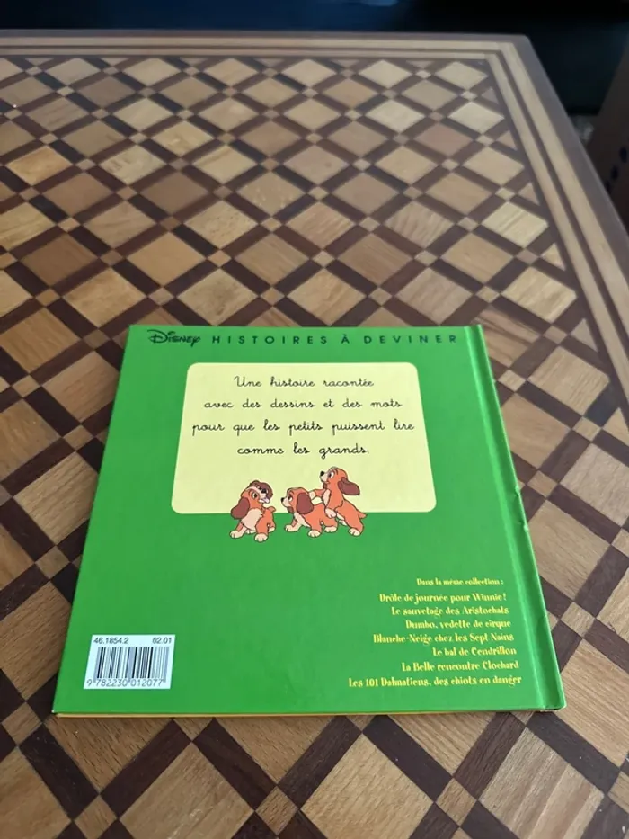 Livre Disney Histoires à deviner - La Belle rencontre Clochard - photo numéro 2
