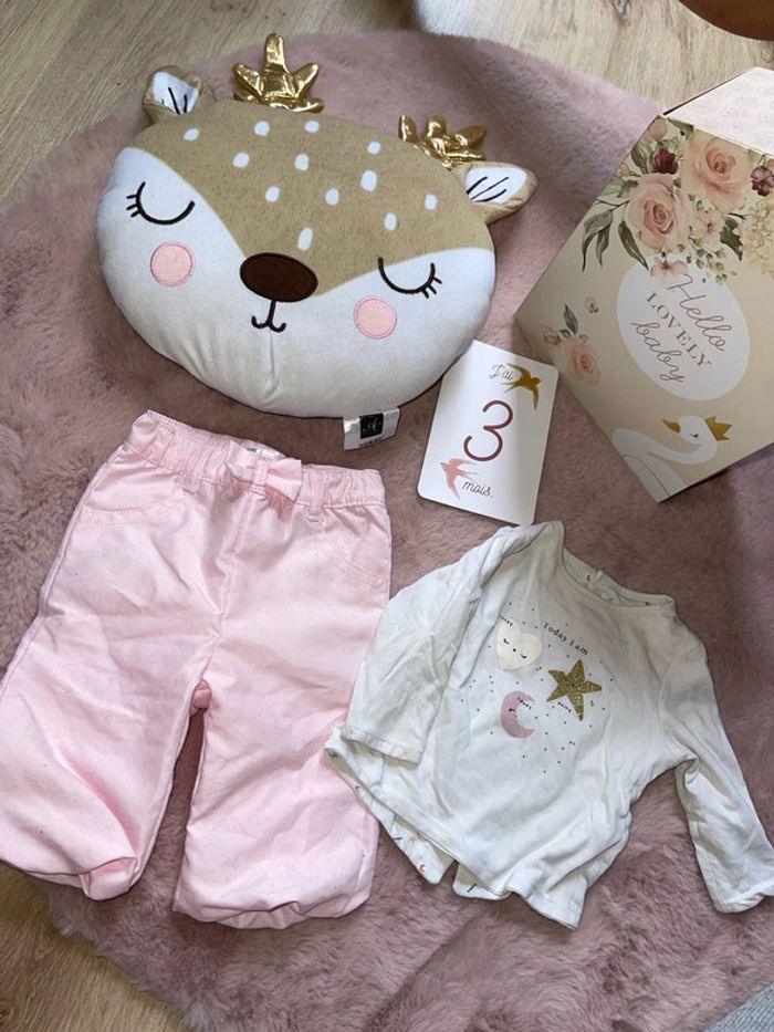 Ensemble pantalon + tee shirt ML 3 mois