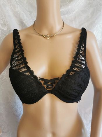 Soutien gorge noir. 90 C. Undiz