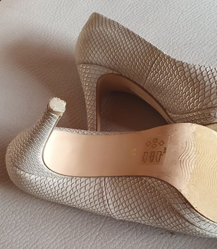 Jolies ballerines  portées  une fois pour un mariage - photo numéro 4