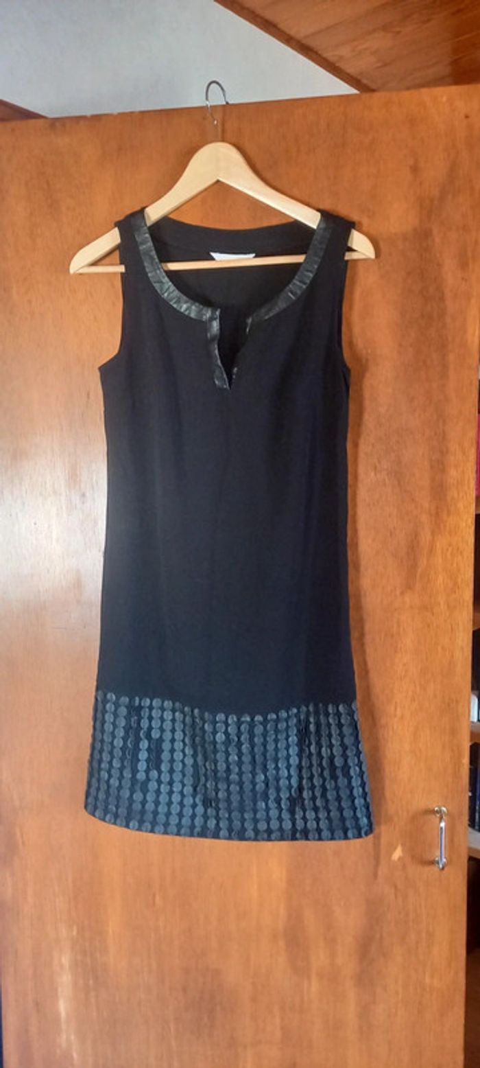 Robe simili cuir 3 trous