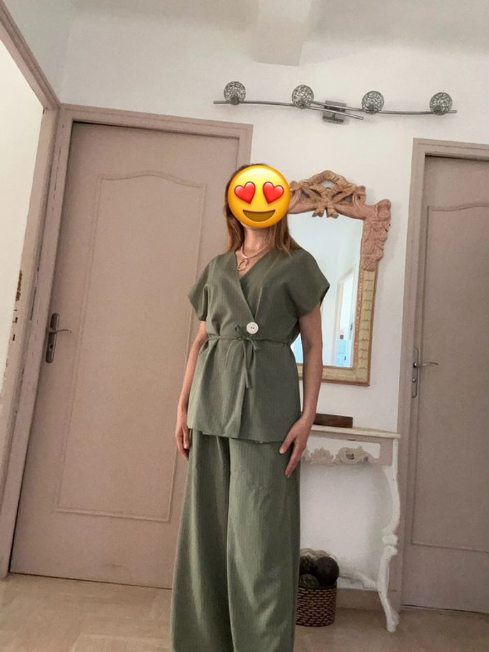 Ensemble chic neuf M/L