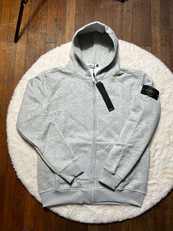 Sweat à capuche stone island gris - neuf avec étiquette taille M