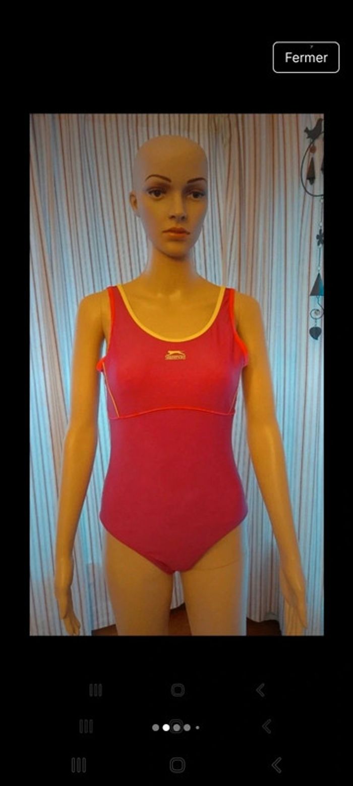Maillot de bain Slazenger taille 12 fr 40 fuchsia - photo numéro 2