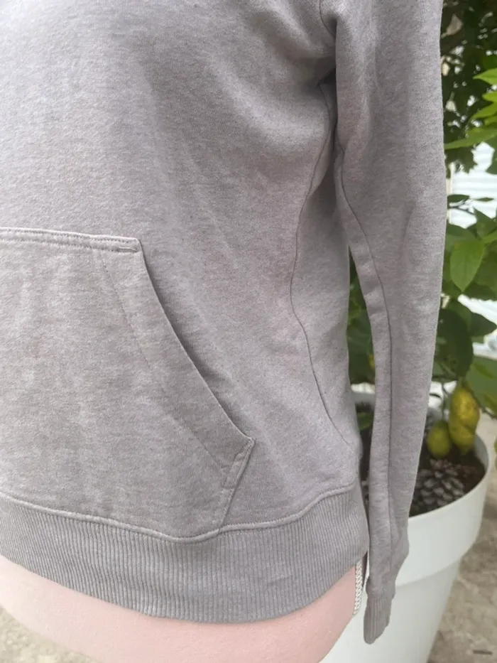 Sweat-shirt à capuche - photo numéro 3