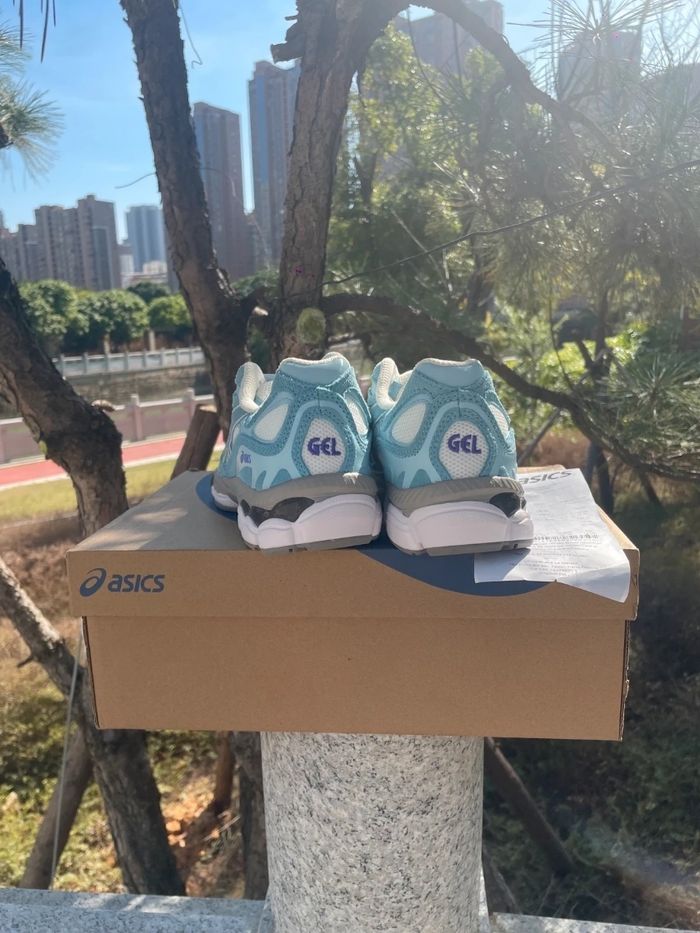 ASICS Gel-NYC Cream Arctic Sky Taille 39.5 - photo numéro 3