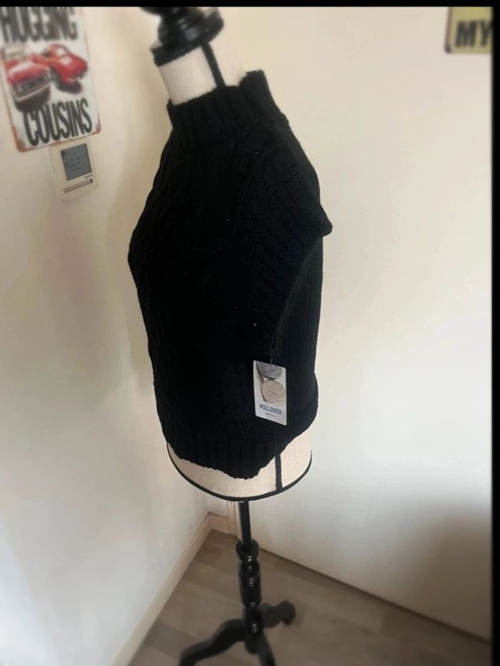 Très beau pull sans manche taille unique made in italy neuf - photo numéro 2