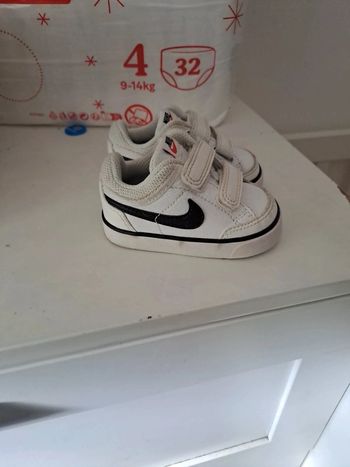 Basket nike cuir taille 18.5