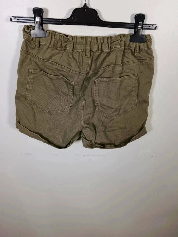 C19 short kaki Only 14 ans - photo numéro 2