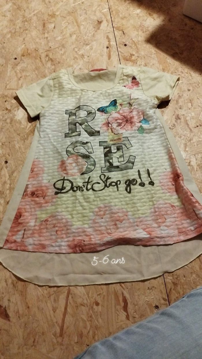 T-shirt fille 5-6 ans