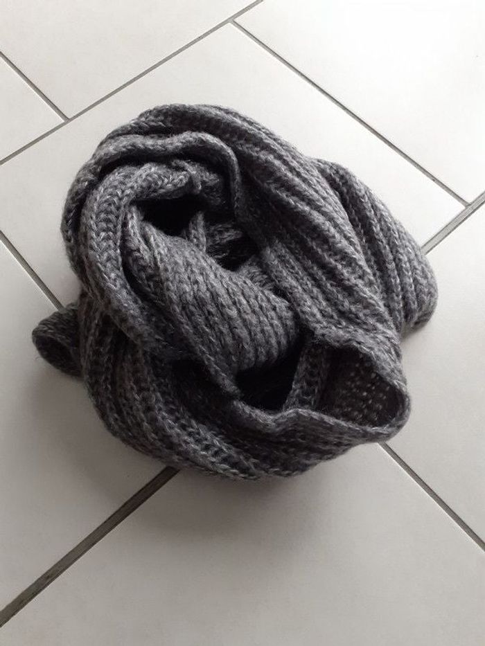 Snood gris