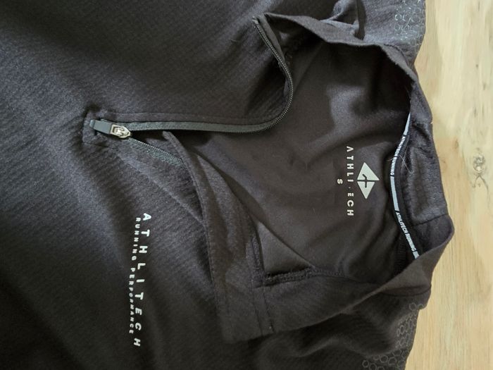 A vendre vetements de sports - photo numéro 5