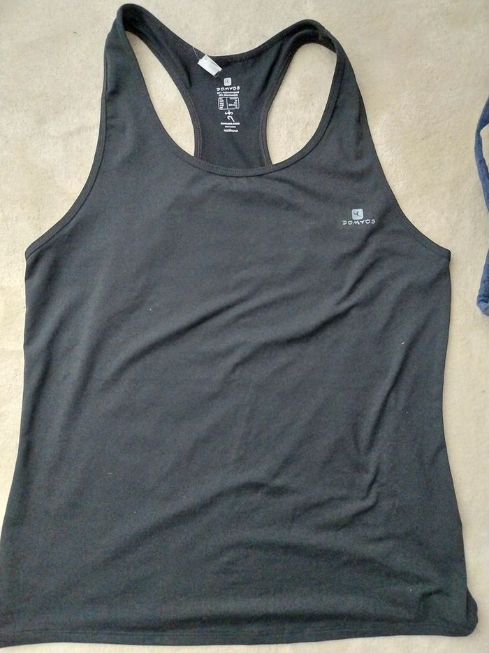 Débardeurs sport - photo numéro 2