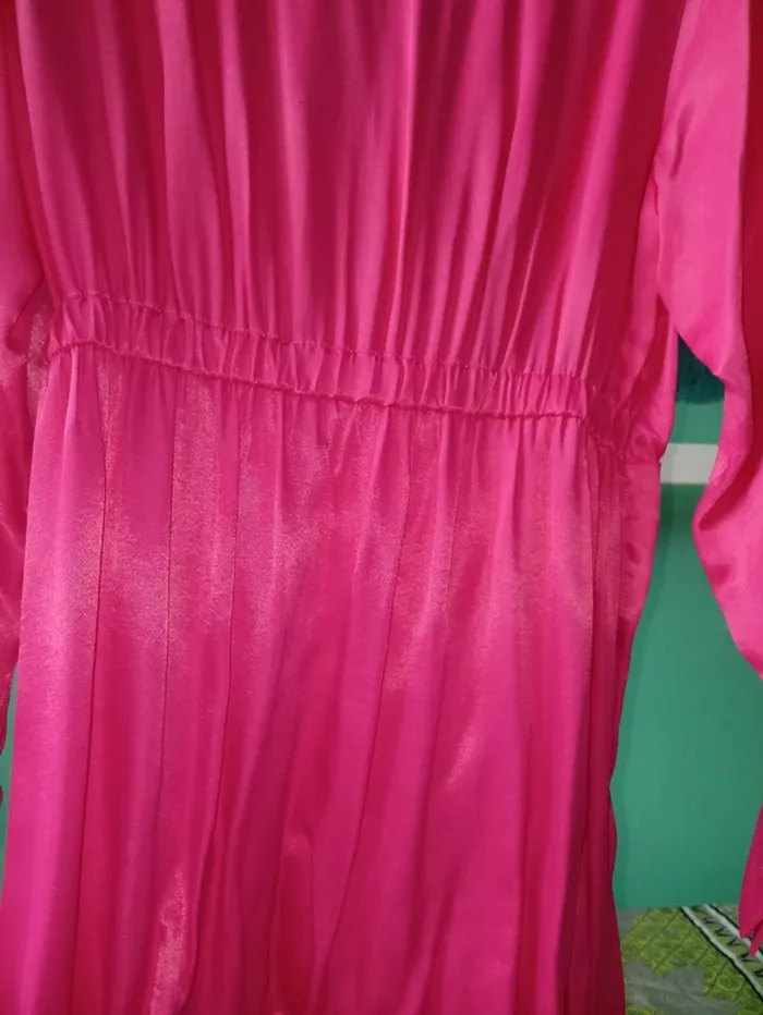 Robe fushia satiné Taille 38 Primark - photo numéro 7