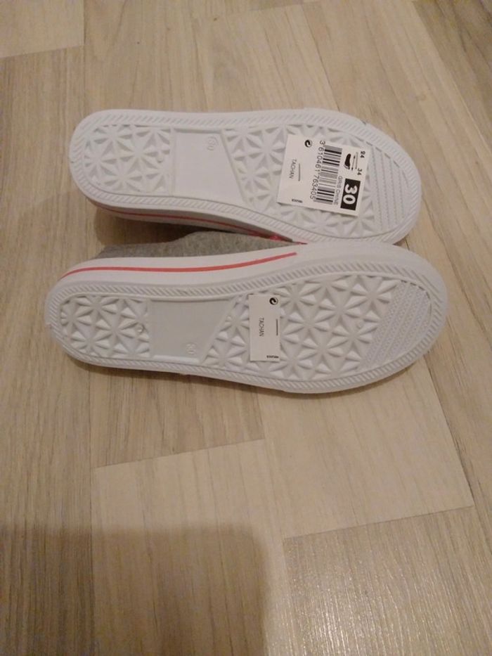Chaussures hello kitty taille 30 - photo numéro 2