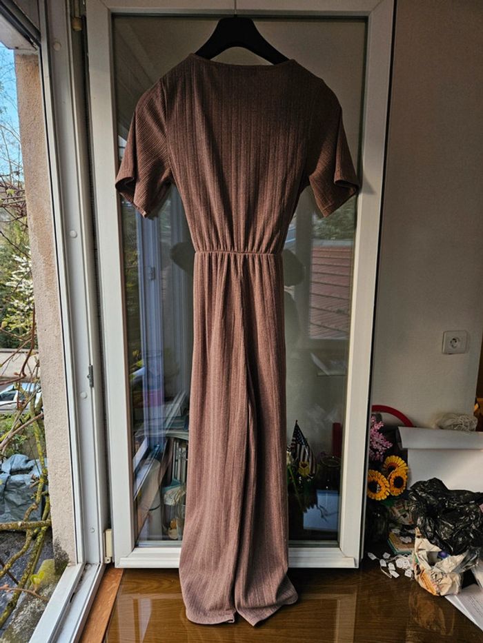 Combinaison taupe pull&bear taille 36 - photo numéro 2