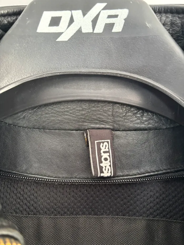 Veste en cuir de moto taille L Helstons - photo numéro 2