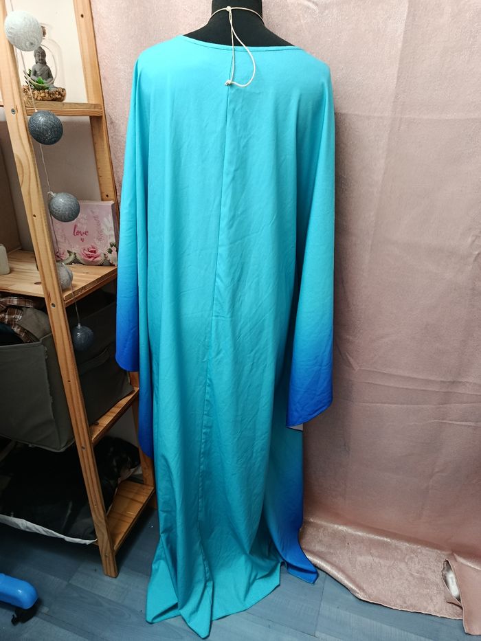 Robe d'hôtesse bleu turquoise - Taille unique. - photo numéro 2