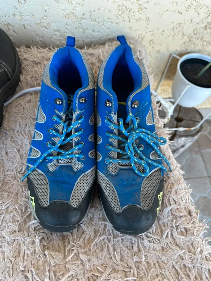 Chaussure de randonnée 45 - photo numéro 4