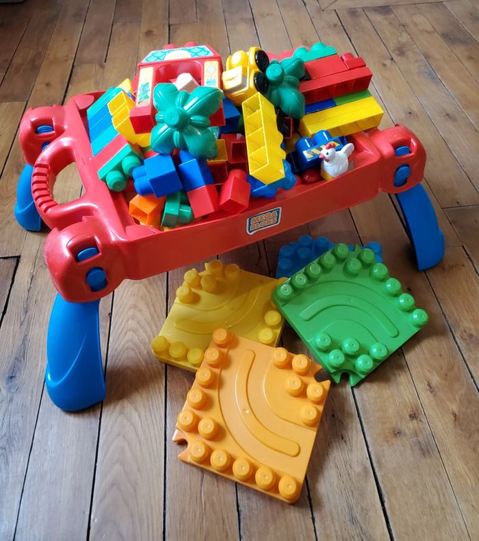 Table et mega bloks
