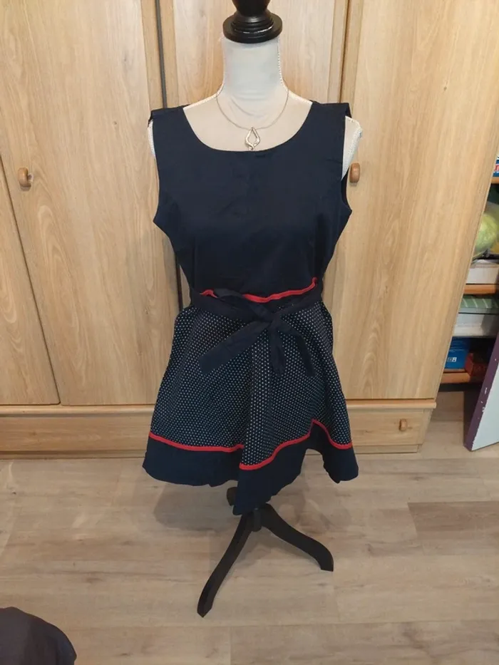 Robe taille L neuve