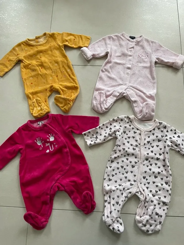 Pyjamas bébé fille 1 mois - photo numéro 2