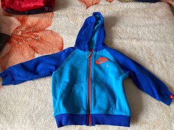 Veste jogging bleu Nike 12 mois / 18 mois logo orange