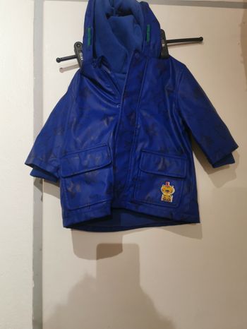 Manteau de pluie 9 mois