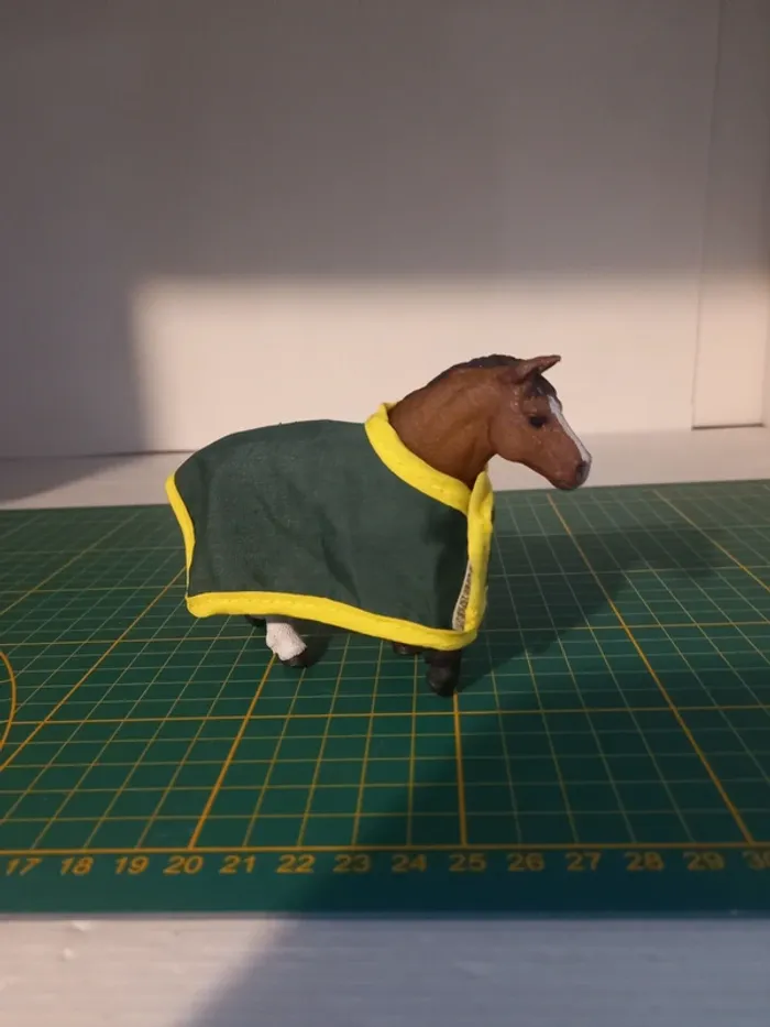 Schleich cheval et couverture - photo numéro 2