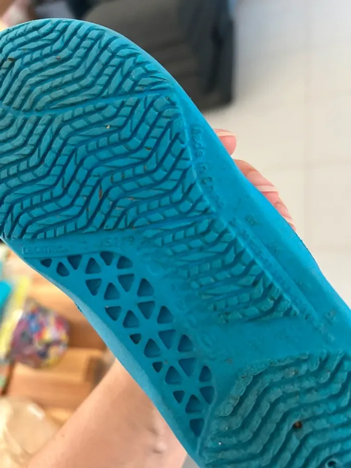 Claquettes plage avec élastique 29/30 - photo numéro 2