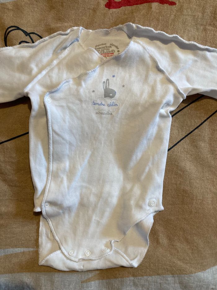 Lot 5 bodies manches longues taille 6 mois - photo numéro 6