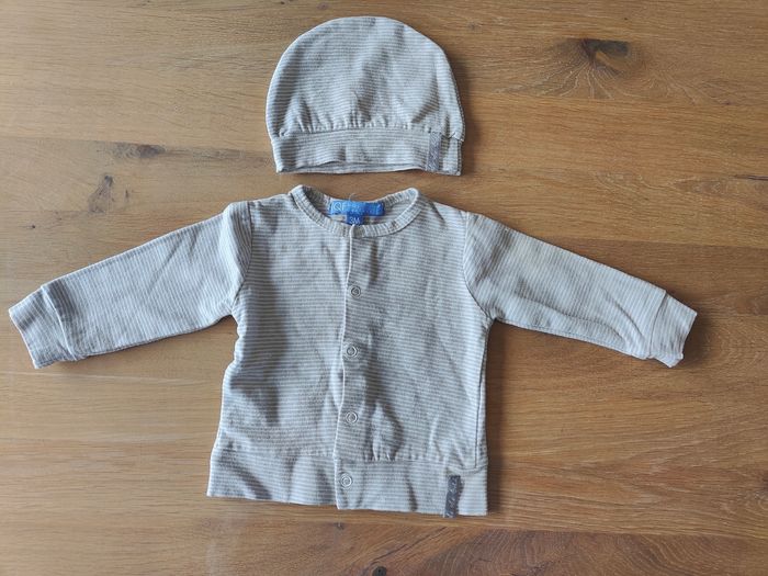 Ensemble gilet et bonnet bébé