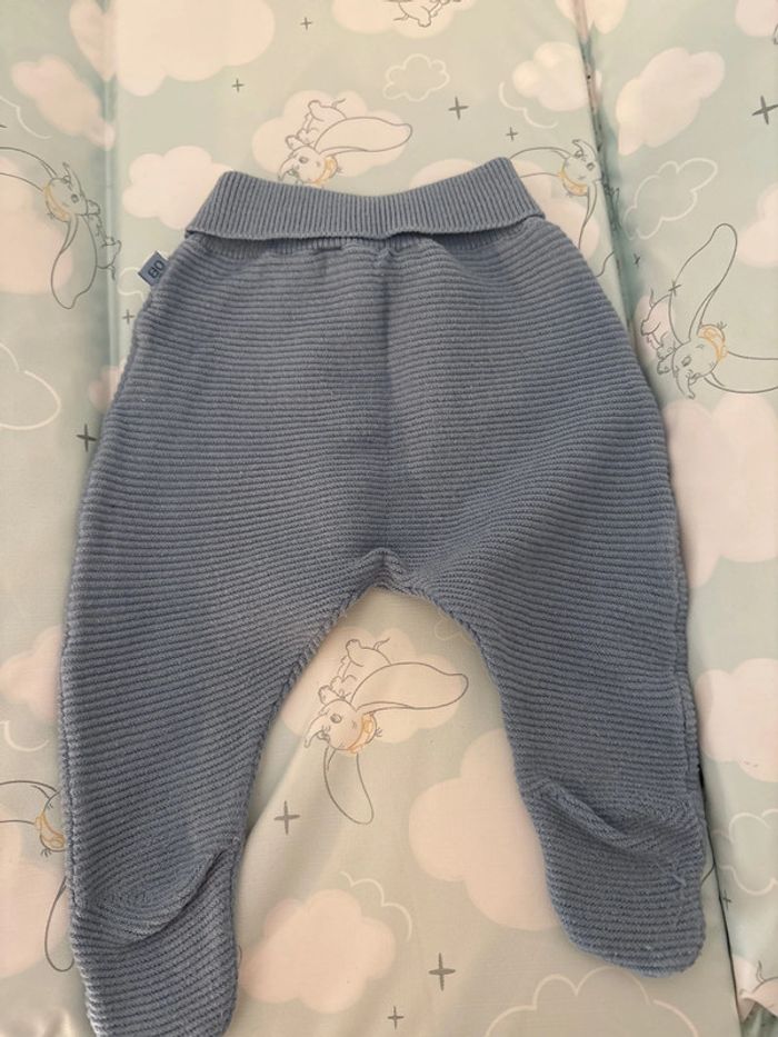 Pantalon 1 mois - photo numéro 3