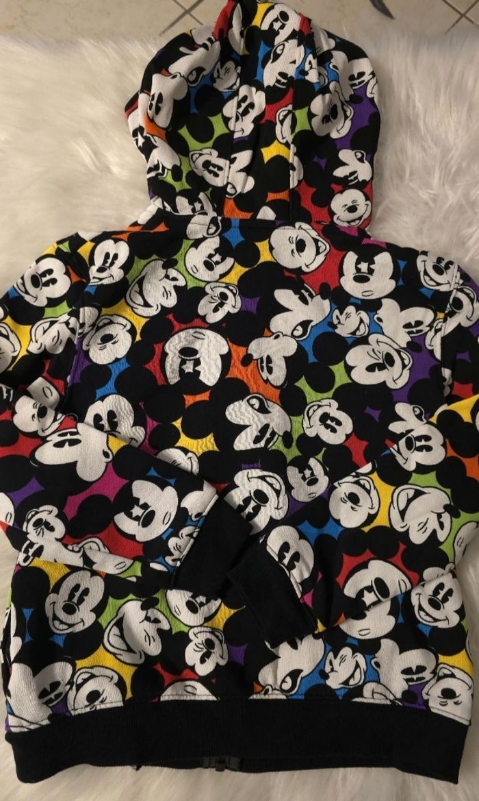 Neuf non porté  😍🥰sweat zippé molleton Disneyland paris  8 ans  unisex 🤩🥰 - photo numéro 6