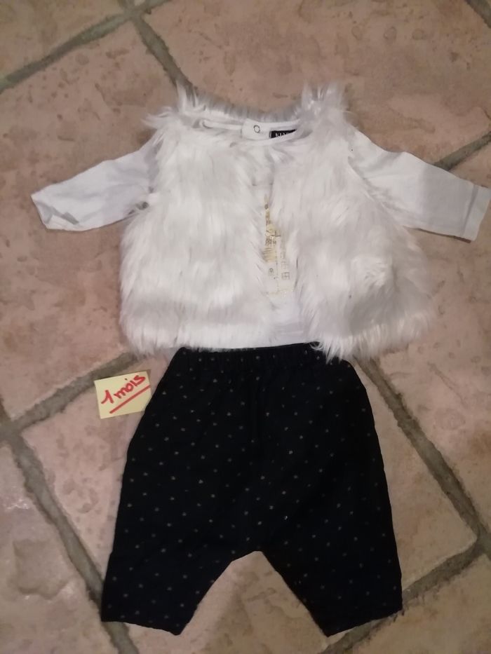 Ensemble t-shirt + boléro + pantalon fille