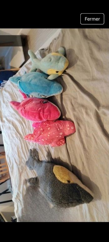 Peluches dauphins