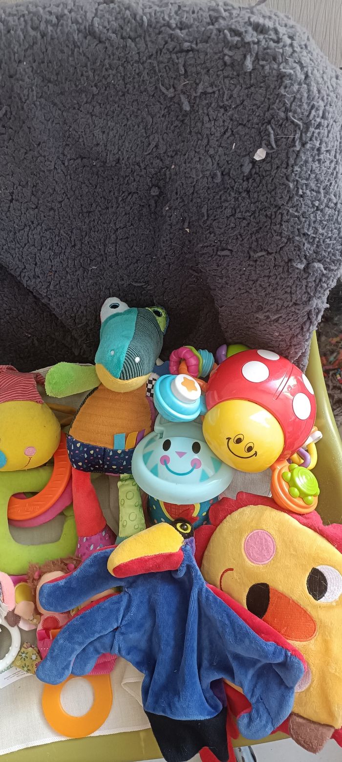 Lot jouets bébés - photo numéro 4