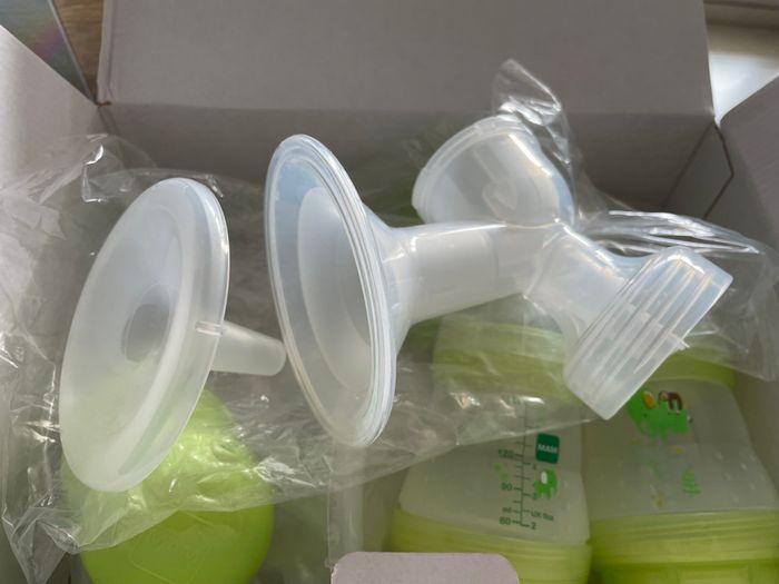 Double Tire lait électrique Mam + pompe manuelle - photo numéro 5