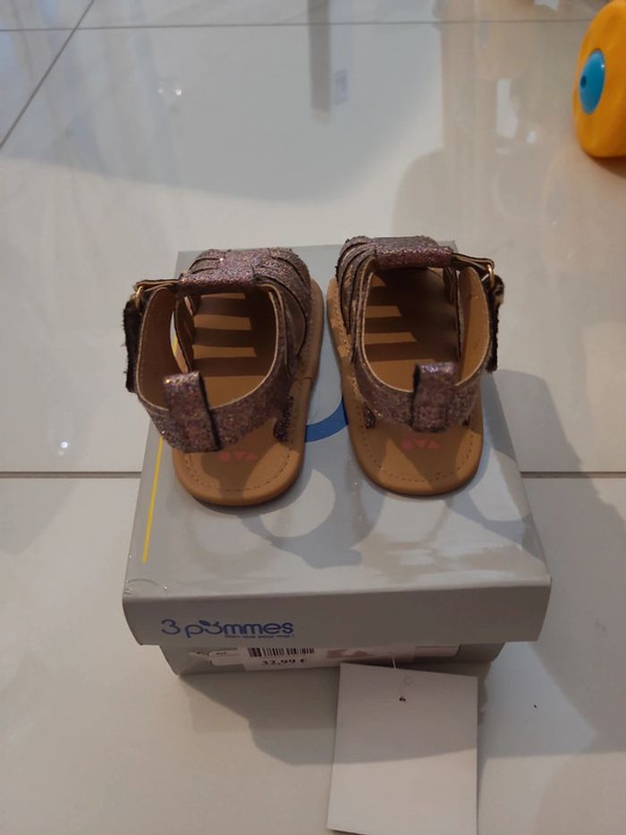 Sandales à paillettes taille 12/18 mois - photo numéro 3