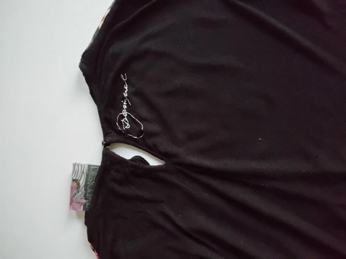 Tee-shirt - photo numéro 2