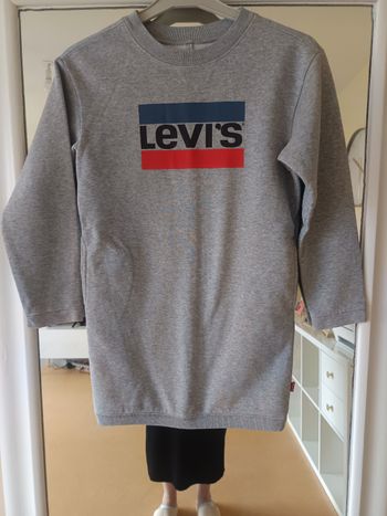 Pull long Levi's 