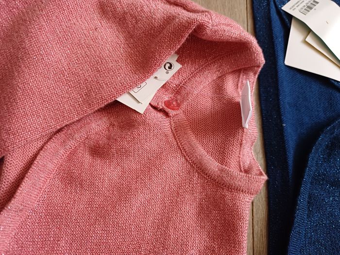 Lot de 2 gilets neuf 12 mois - photo numéro 8