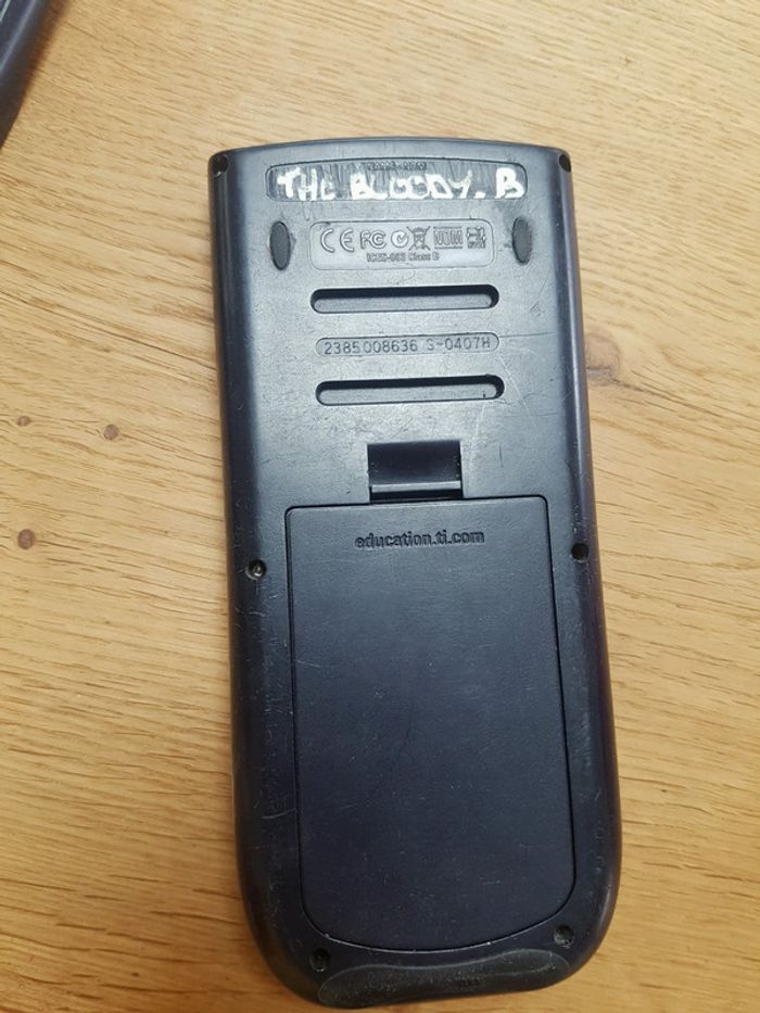 Calculatrice ti 82 - photo numéro 2